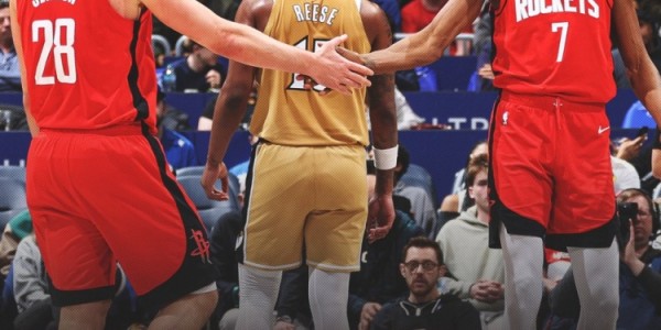 score电竞-合砍62分！火箭官方赢球海报：杜兰特与申京携手登上封面