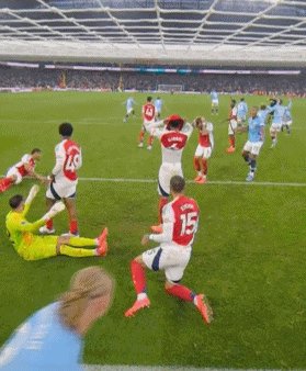 1727499687710072400.gif 哈兰德加布里埃尔.gif